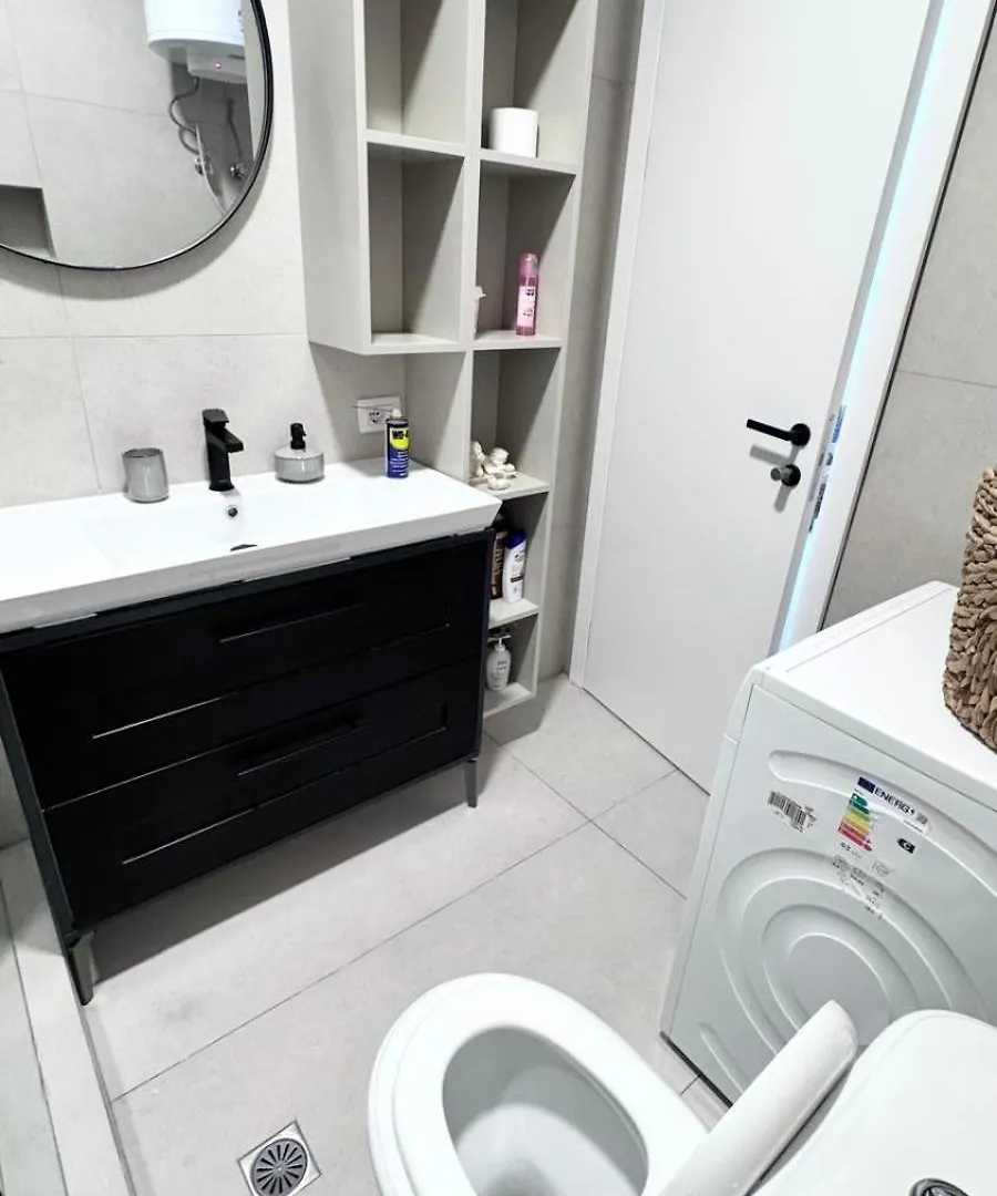 Newly Renovated Apartment Olive Dhermi