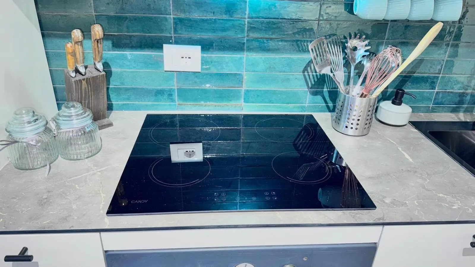 Newly Renovated Apartment Olive Dhermi 0*,