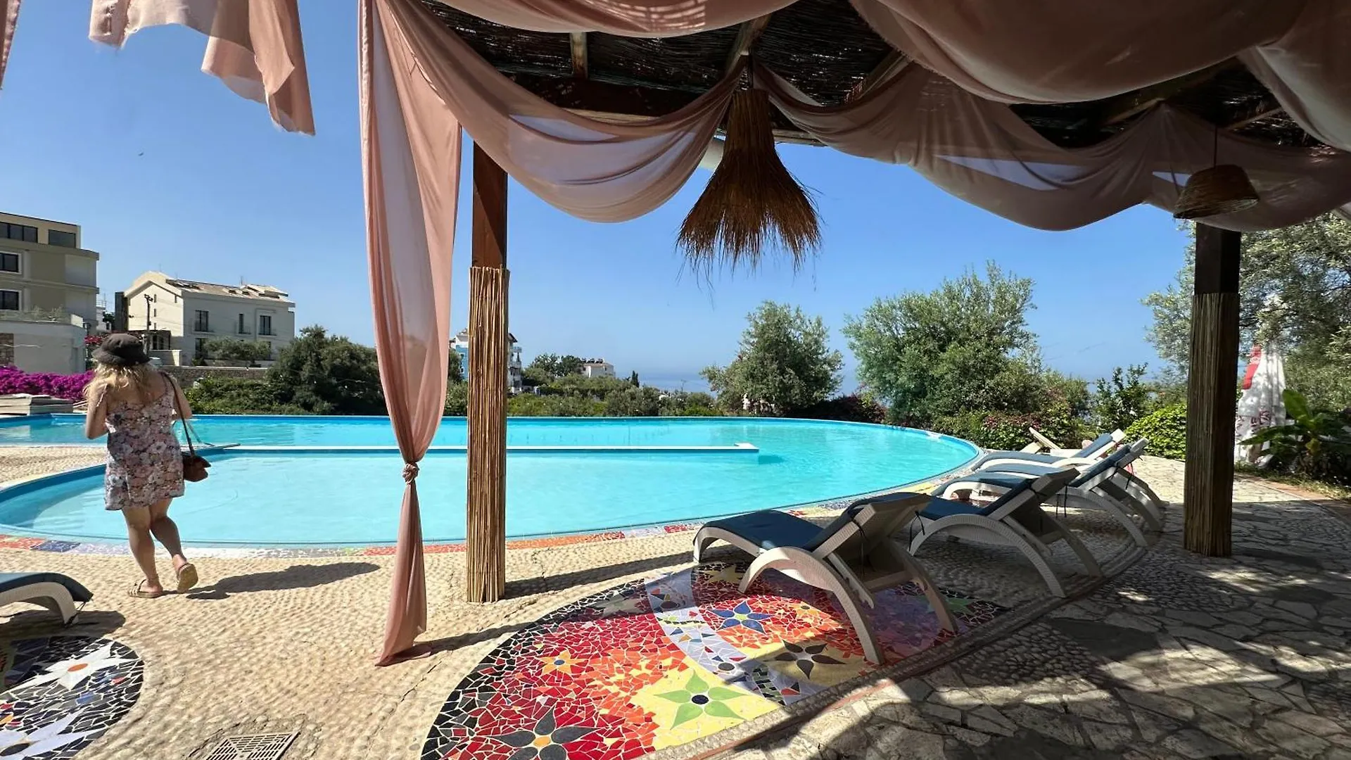 Newly Renovated Apartment Olive Dhërmi